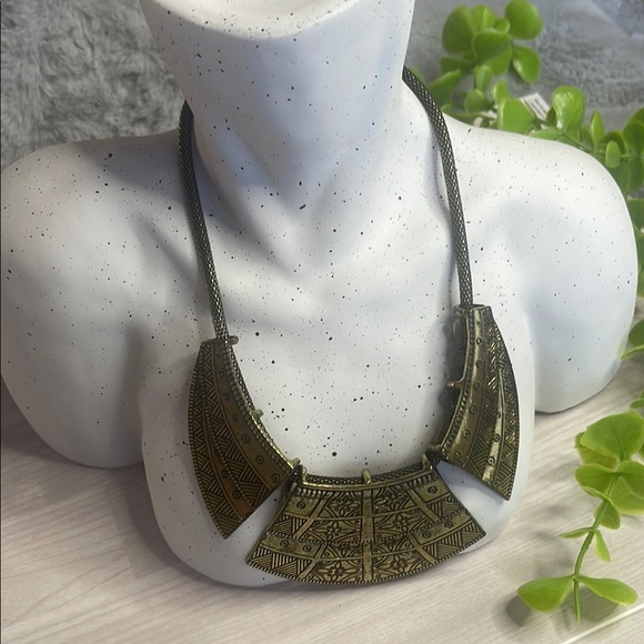 Intricate Gold Crescent Necklace - Picture 3 of 4